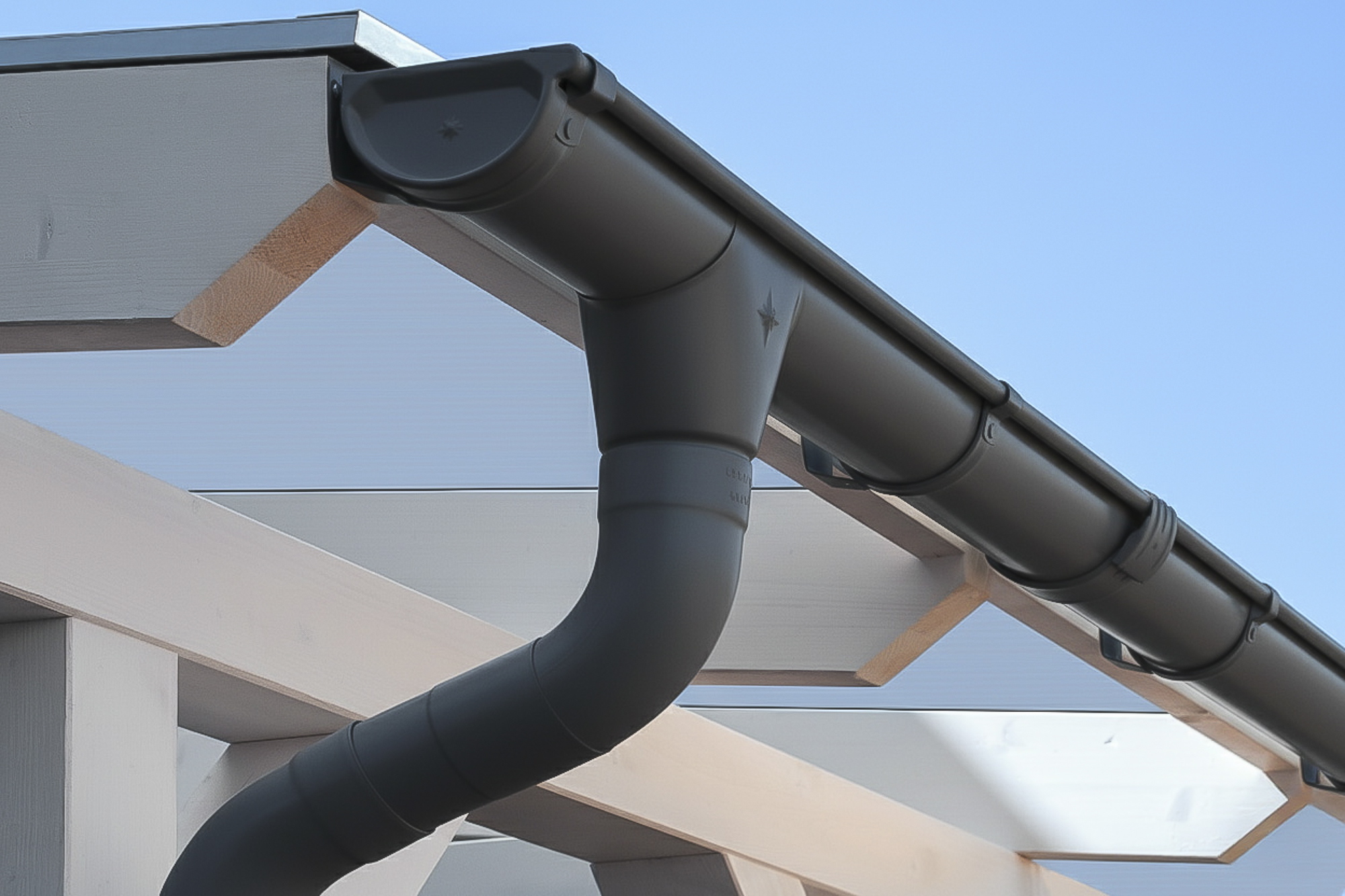 Ambientebild: Regenrinne in anthrazit