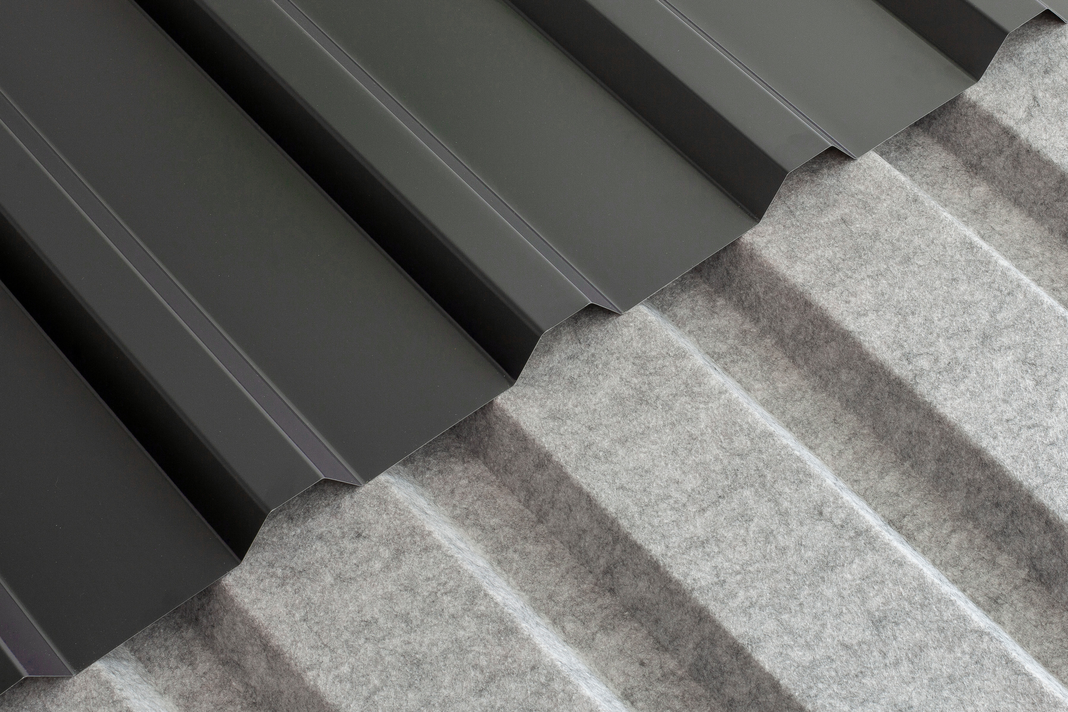 Supplément pour le non-tissé anti-condensation pour les panneaux de toit en tôle trapézoïdale, dimensions : 320 x 708 cm