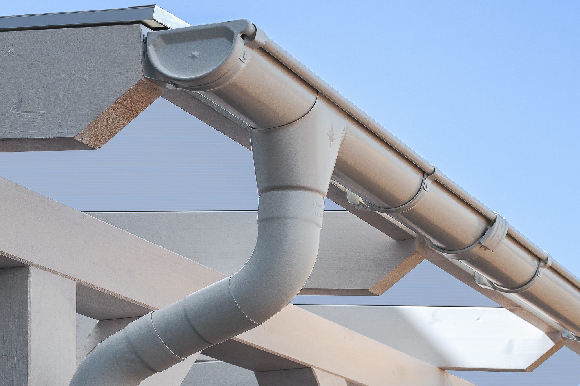 Regenrinnen-Set 648 cm (2er-Set), Stahl, verzinkt u. weiss beschichtet